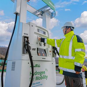 Air Products’ first hydrogen fueling station project for 2022 Winter Olympics is commissioned in Zhangjiakou, China.