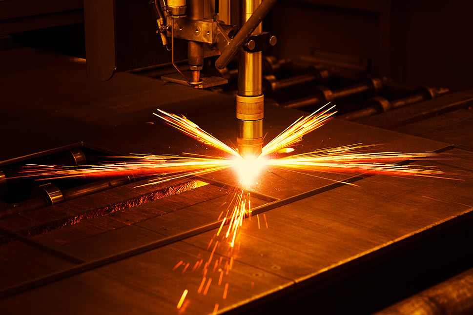 Plasma machine cutting of metal plate